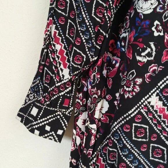 Express small black floral geometric long sleeve dress - Picture 3 of 13